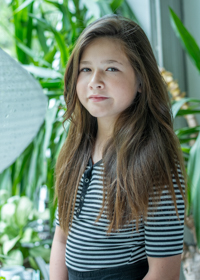 Mia Lee